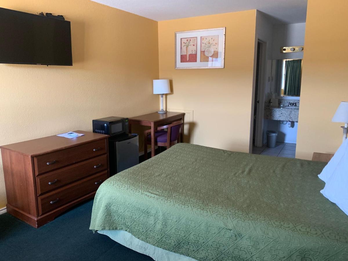 La Vista Inn Clovis Extérieur photo
